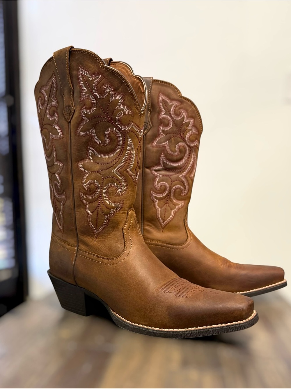 ARIAT Women's Round Up Western boots - Square Toe - Broad Square Toe Size 11 - Picture 5 of 6